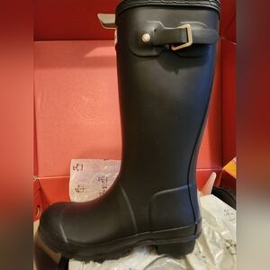 Hunter rain boots, mid calf, black, size 33EU. Too small for me. Never worn.